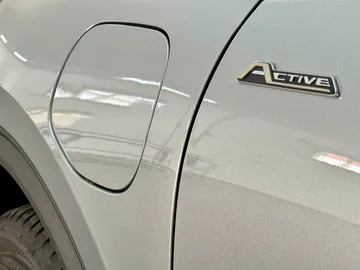 Car image 33
