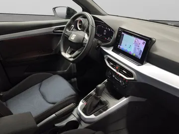 Car image 21