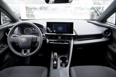 Car image 11