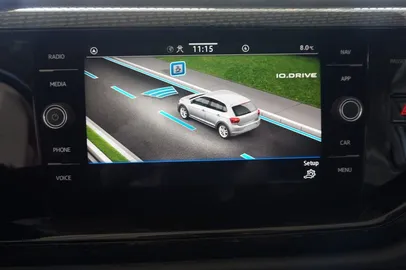 Car image 25