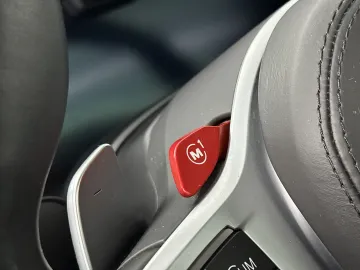 Car image 39