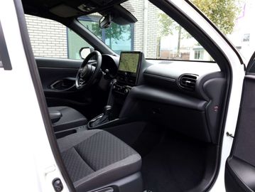 Car image 10