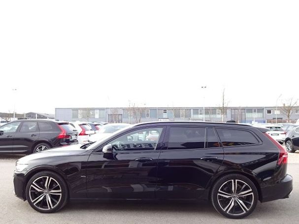 Volvo V60 T8 R Design AWD 288 kW image number 4