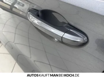 Car image 32
