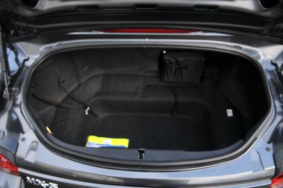 Car image 37