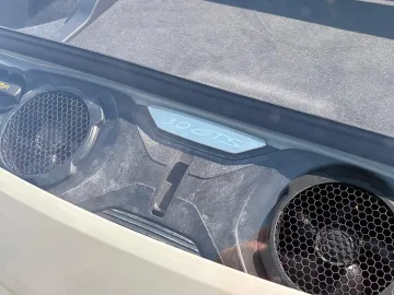 Car image 48