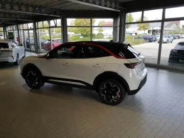Car image 21