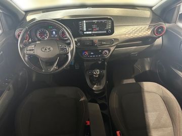 Car image 11