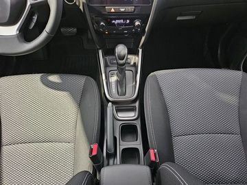 Car image 12