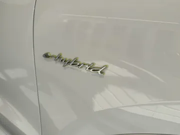 Car image 33