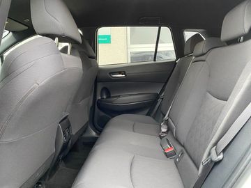 Car image 11