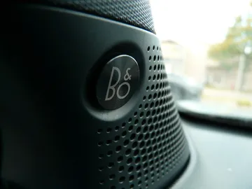 Car image 34