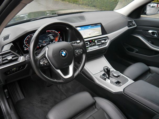 BMW 318d Touring 110 kW image number 12