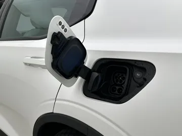 Car image 38