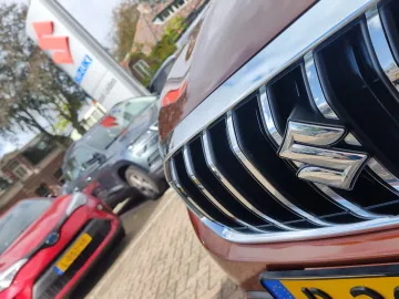 Car image 36