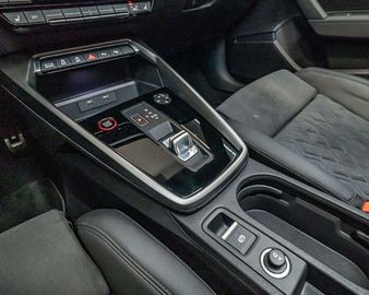 Car image 37