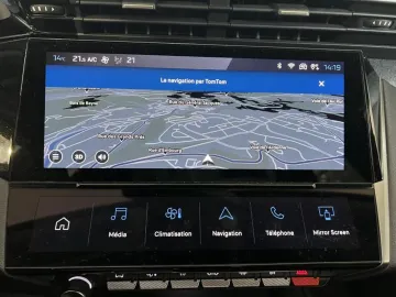 Car image 22