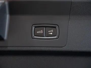 Car image 50