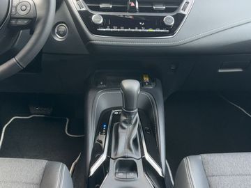 Car image 15