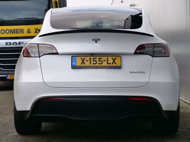 Tesla Model Y Performance AWD 393 kW image number 16