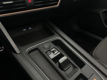 Car image 38