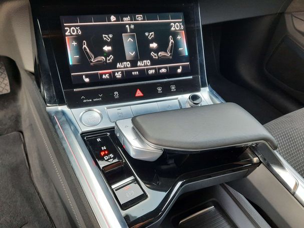 Audi e-tron 55 quattro 300 kW image number 45