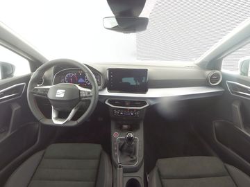 Car image 17