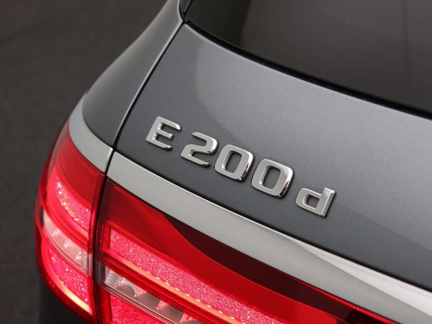 Mercedes-Benz E 200 d T 118 kW image number 35