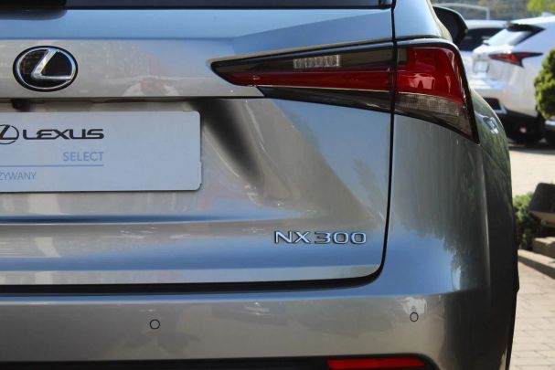 Lexus NX 300 AWD 175 kW image number 6