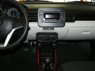 Car image 12