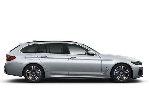 BMW 540i Touring xDrive 245 kW image number 3