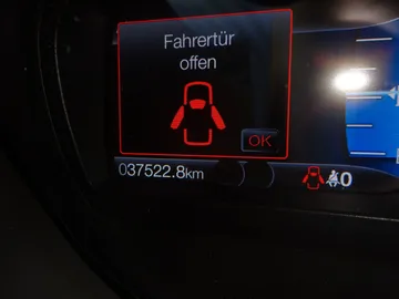 Car image 35