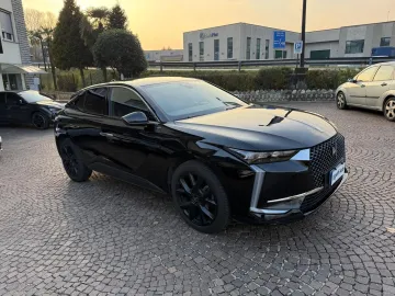 Car image 30