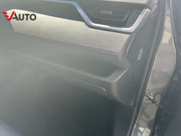 Car image 37