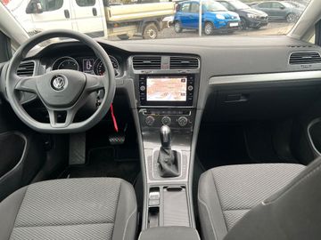 Car image 30