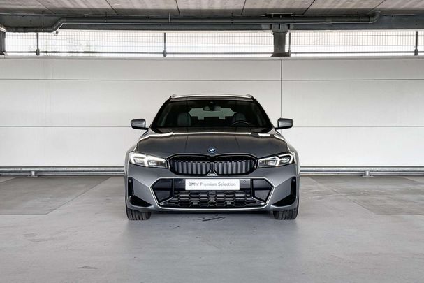 BMW 330 e Touring xDrive 215 kW image number 4