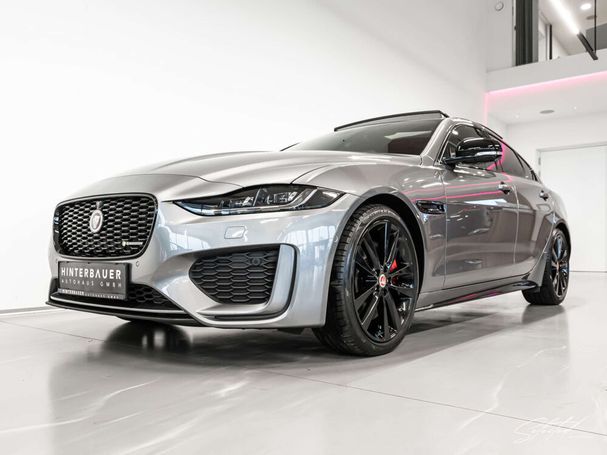 Jaguar XE P250 184 kW image number 9