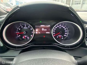 Car image 37