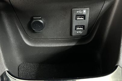 Car image 37