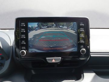 Car image 18