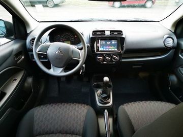 Car image 14