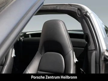 Car image 33