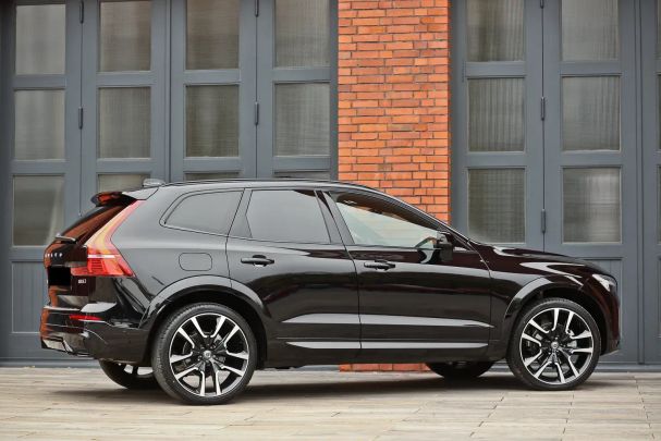 Volvo XC60 AWD Geartronic RDesign B5 184 kW image number 17