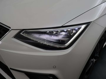 Car image 37