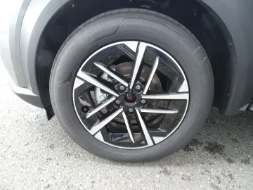 Car image 27