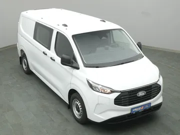 Car image 25