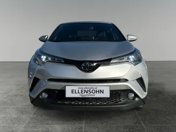 Car image 3