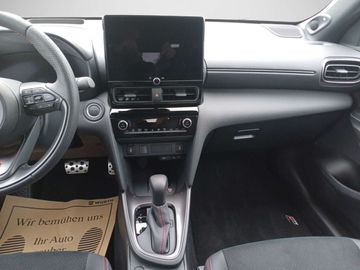 Car image 11