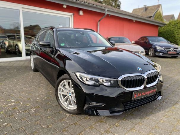 BMW 320 e Touring Advantage 150 kW image number 4