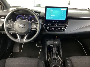 Car image 11